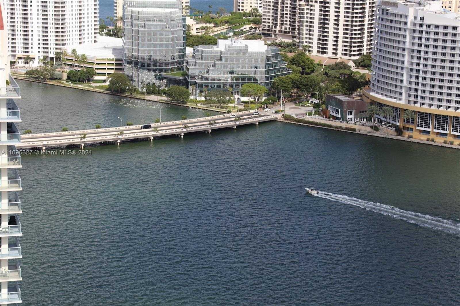Small Image of 1331 BRICKELL BAY DR #4001, Miami Number 39