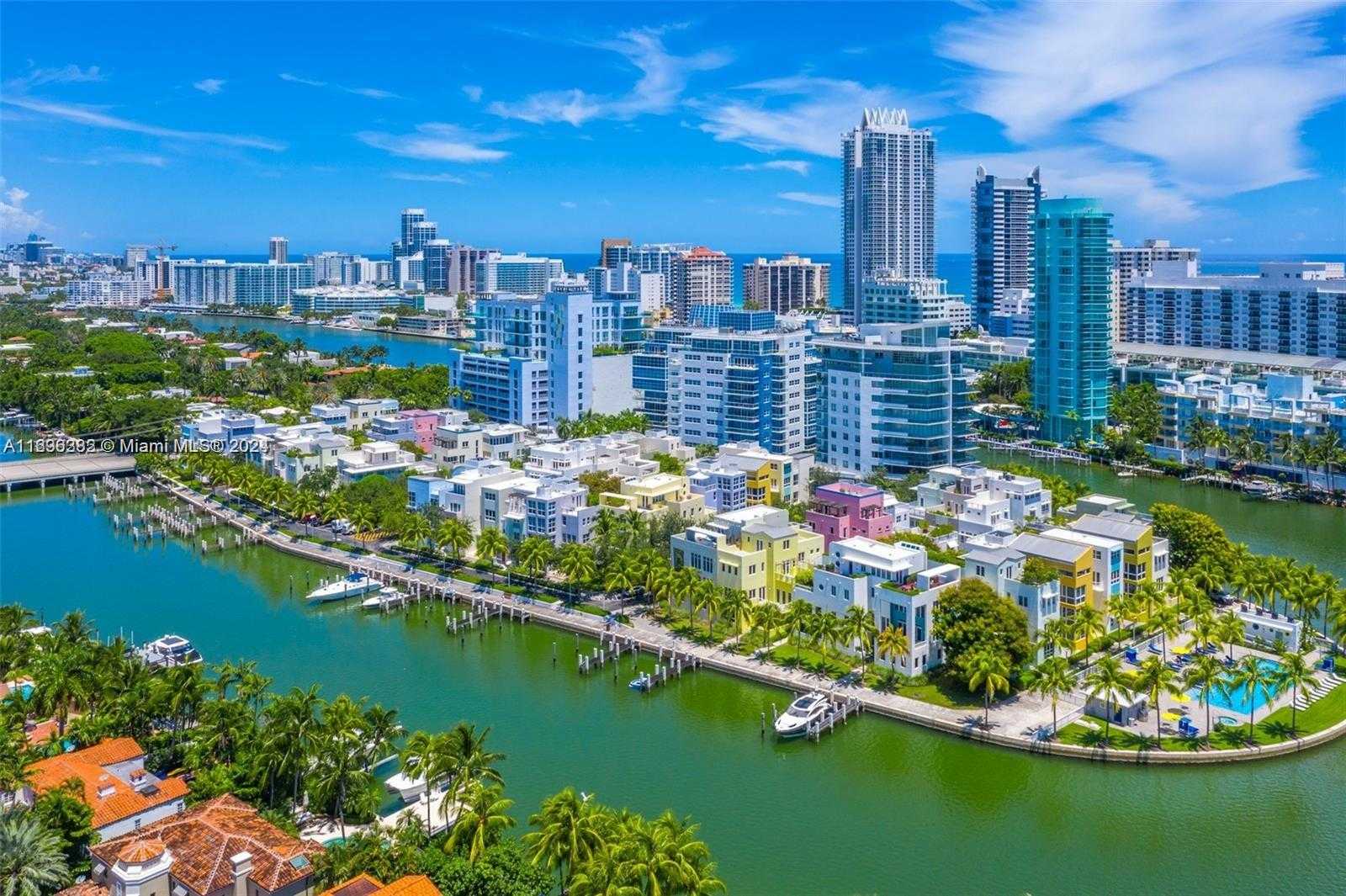 Small Image of 201 AQUA AVE #801, Miami Beach Number 2