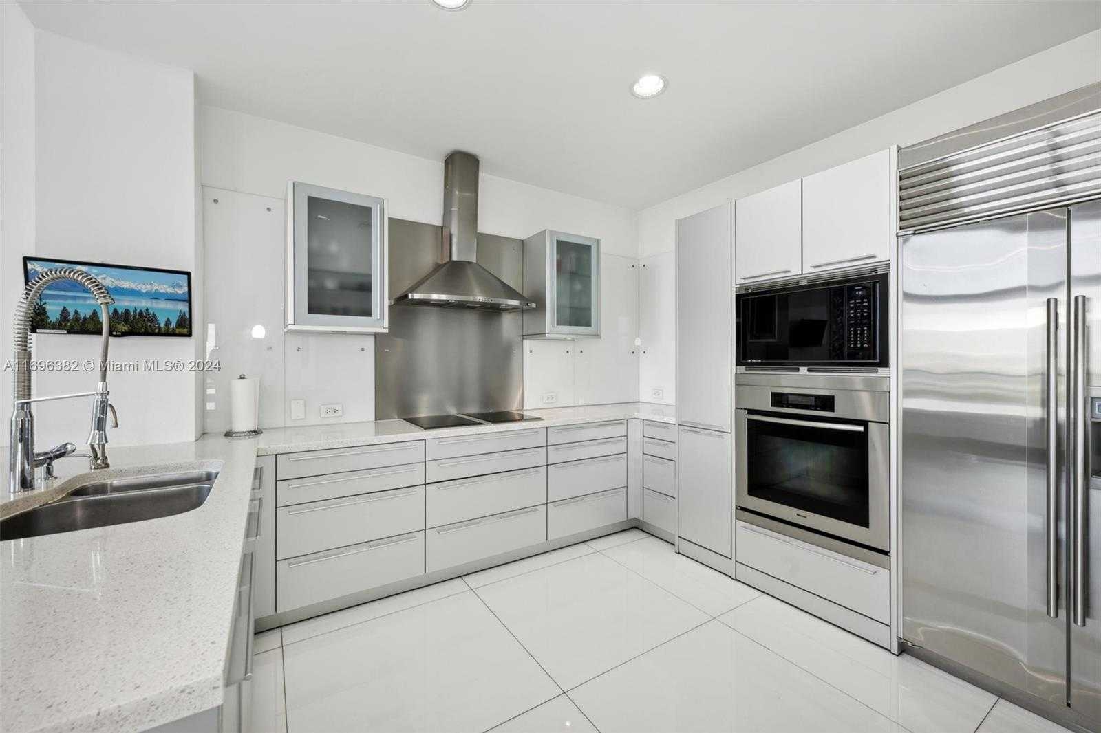 Small Image of 201 AQUA AVE #801, Miami Beach Number 21