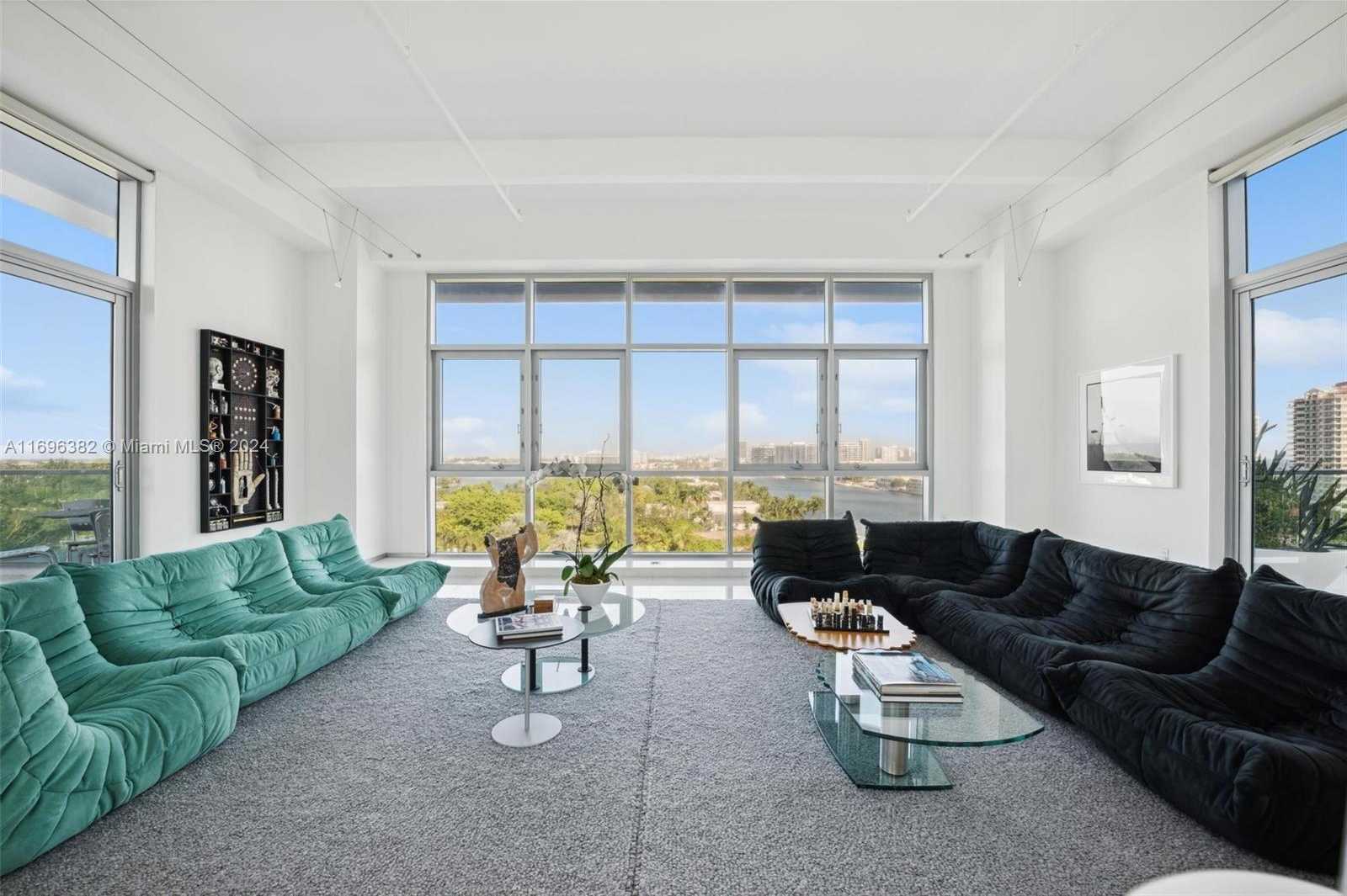 Small Image of 201 AQUA AVE #801, Miami Beach Number 4