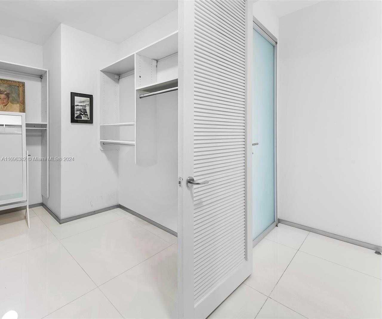 Small Image of 201 AQUA AVE #801, Miami Beach Number 43