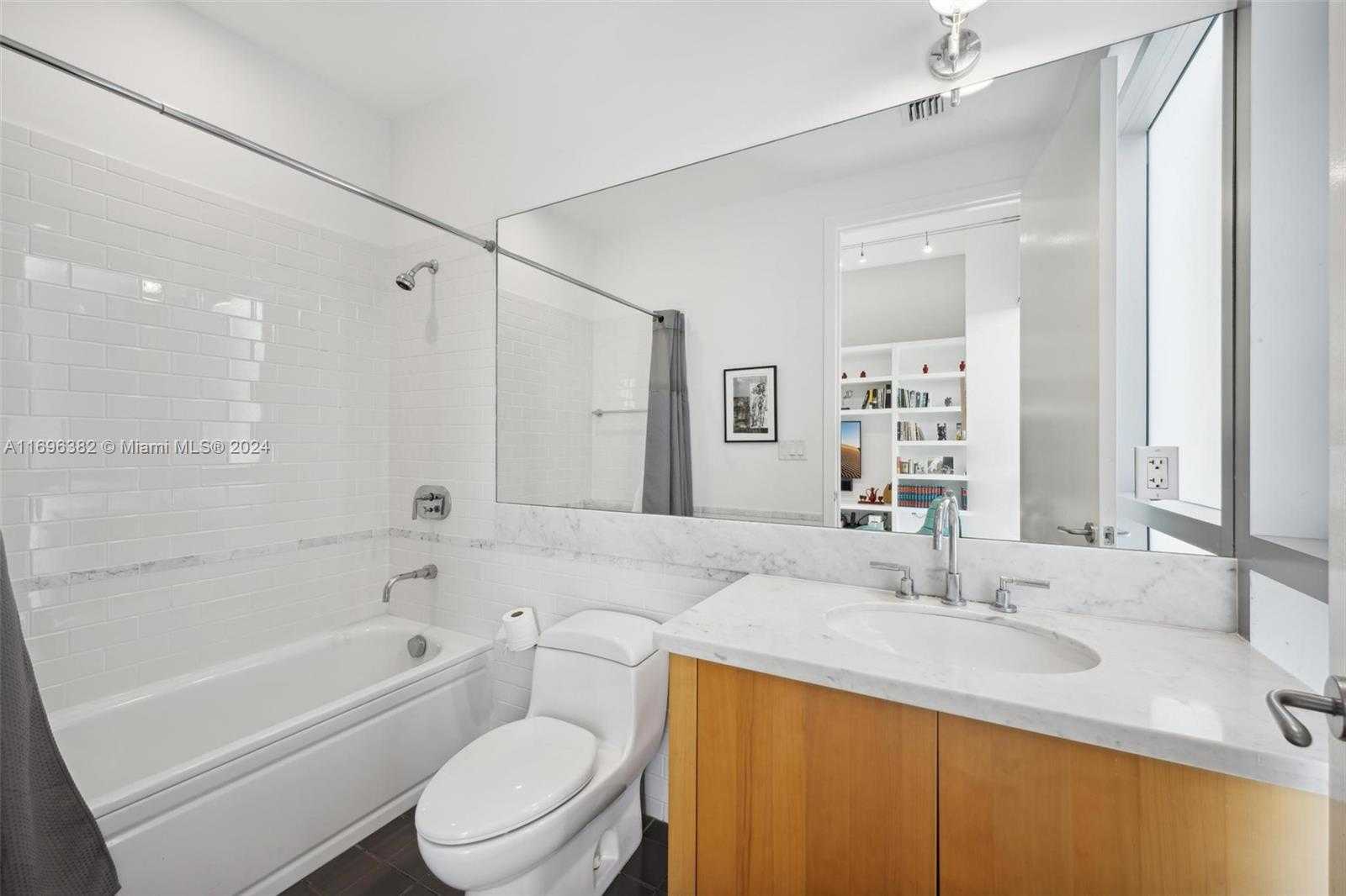 Small Image of 201 AQUA AVE #801, Miami Beach Number 46