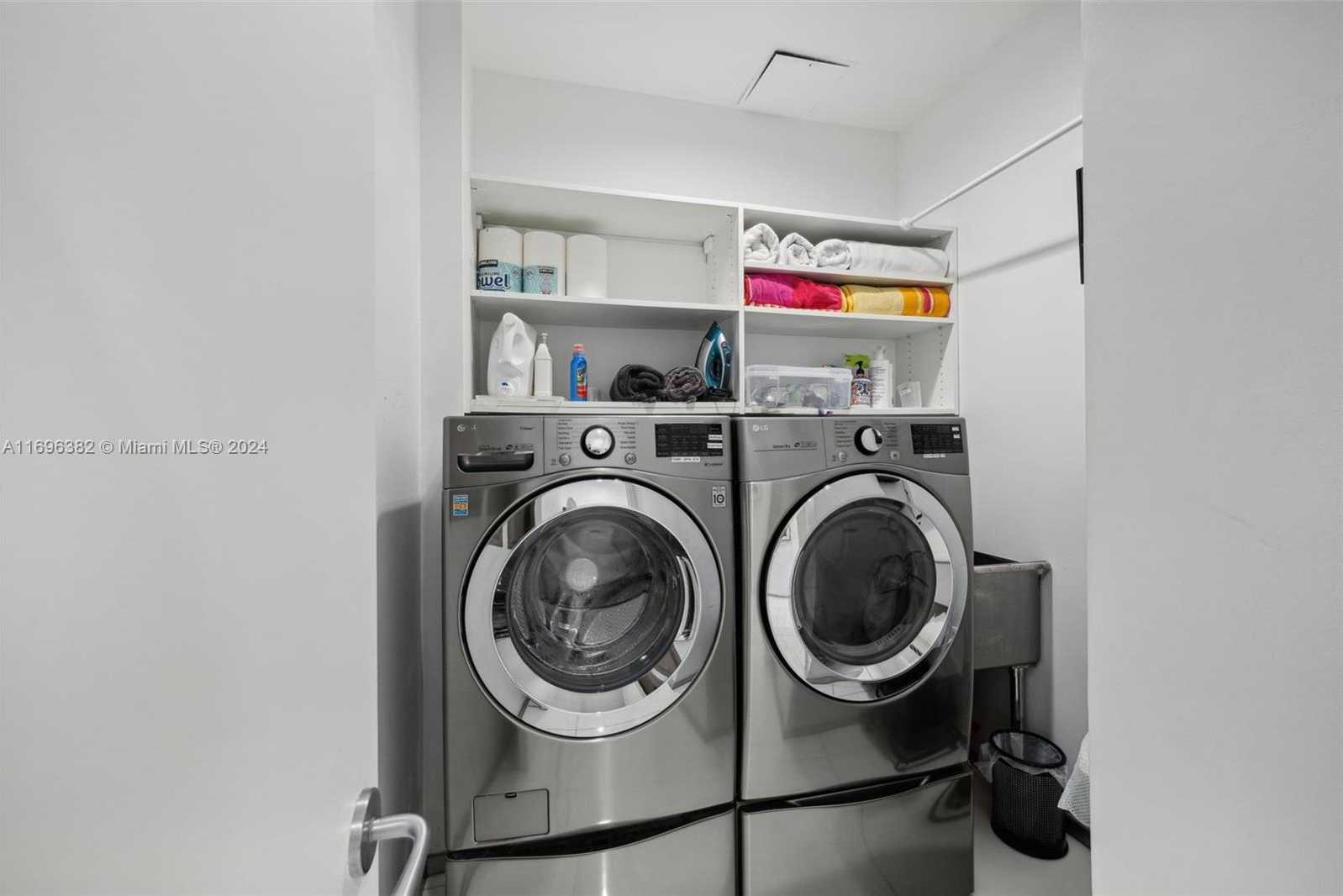 Small Image of 201 AQUA AVE #801, Miami Beach Number 48