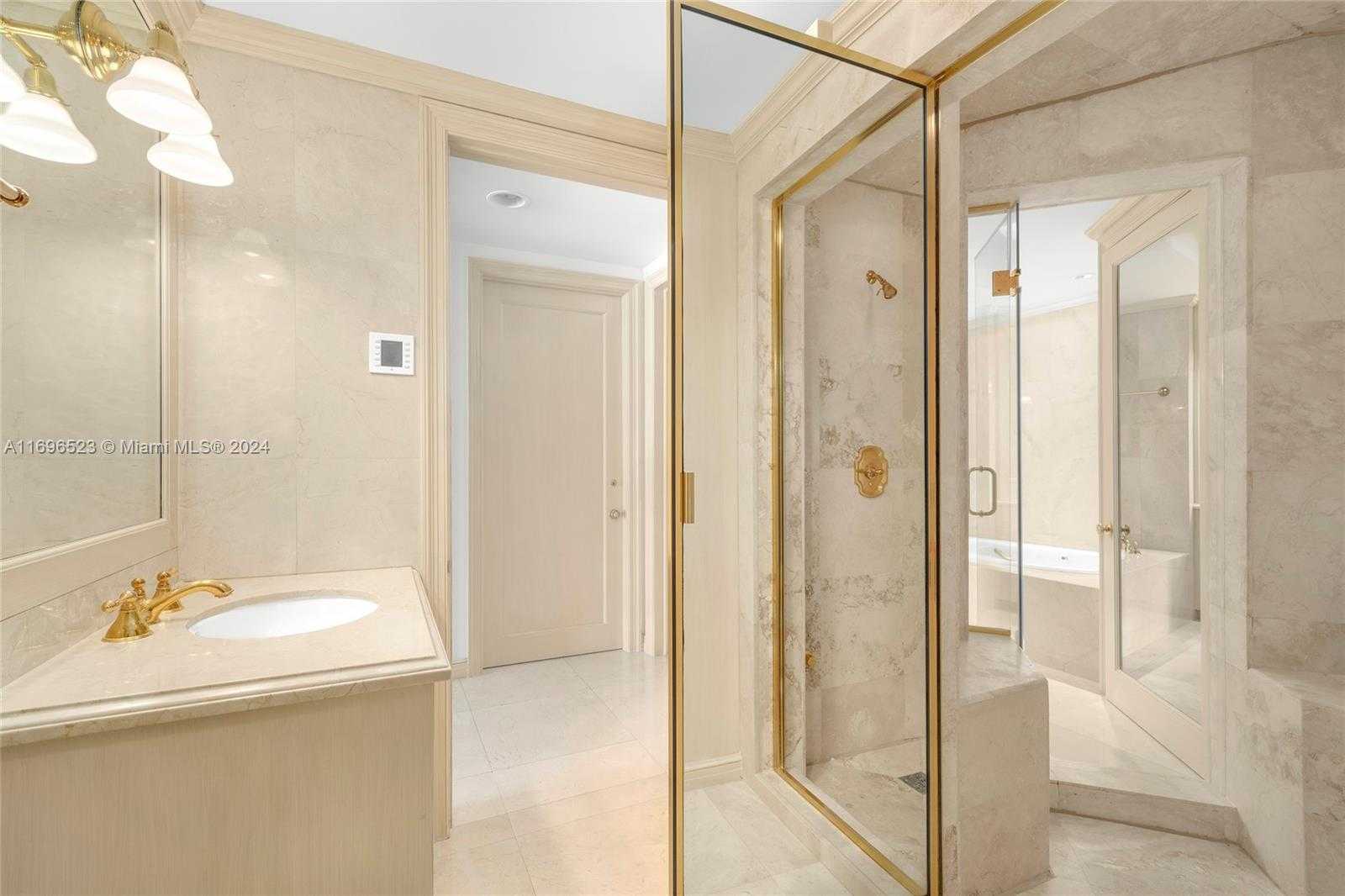 Small Image of 7433 FISHER ISLAND DR #7433, Miami Beach Number 24