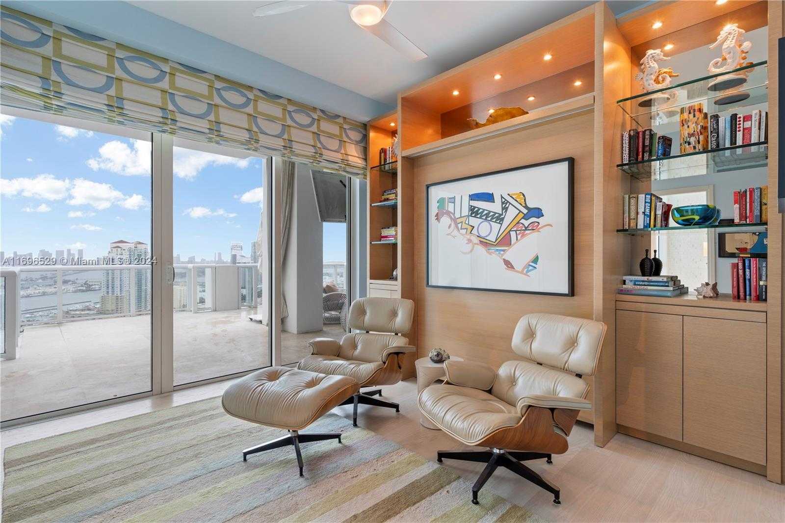 Small Image of 50 SOUTH POINTE DR #2703, Miami Beach Number 11