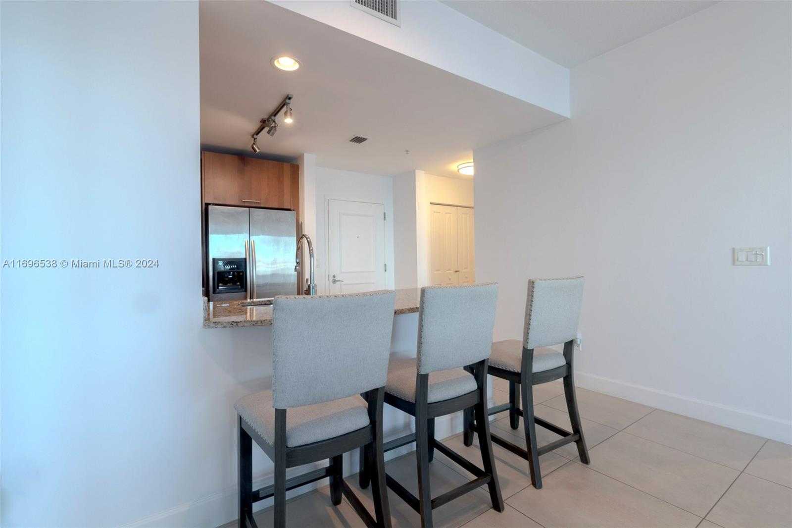 Small Image of 1945 SOUTH OCEAN DR #M5, Hallandale Beach Number 18