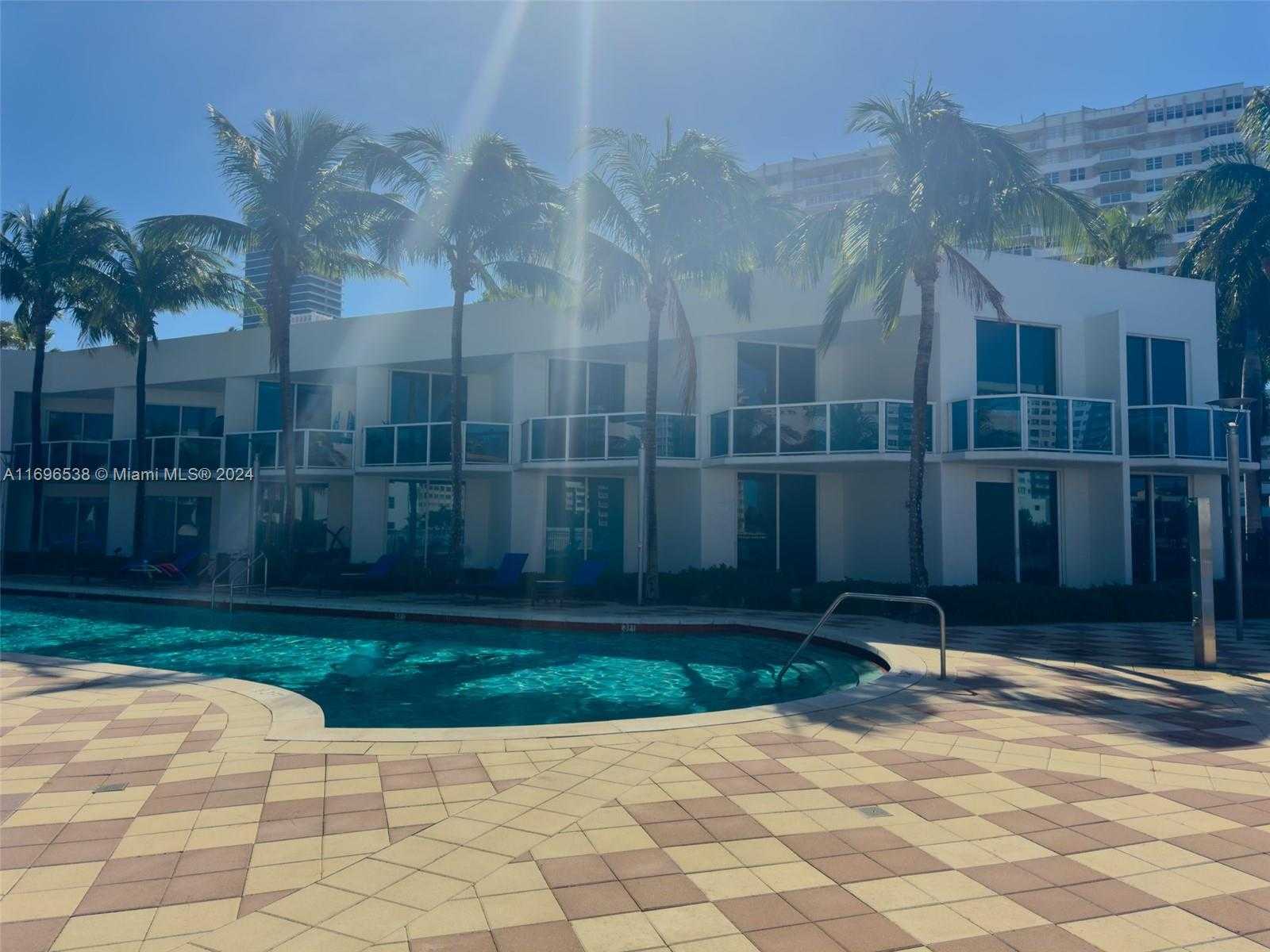 Small Image of 1945 SOUTH OCEAN DR #M5, Hallandale Beach Number 33