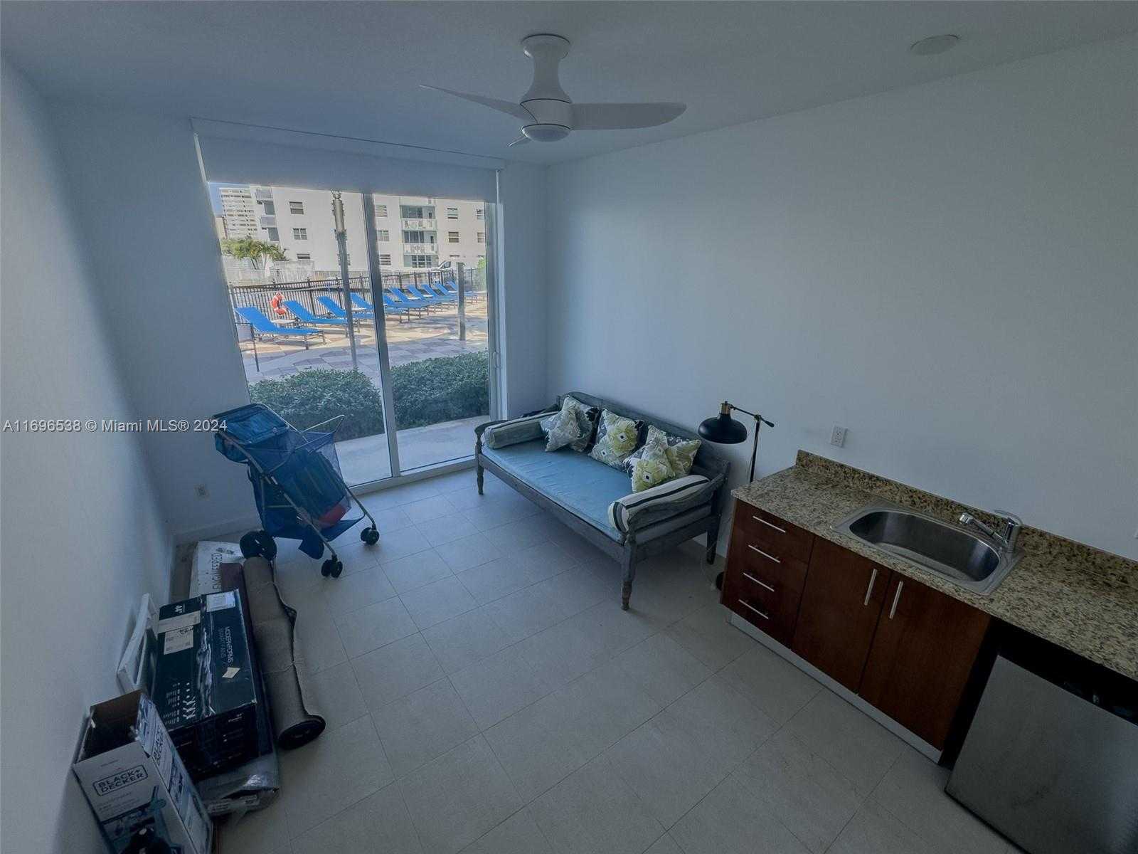 Small Image of 1945 SOUTH OCEAN DR #M5, Hallandale Beach Number 38