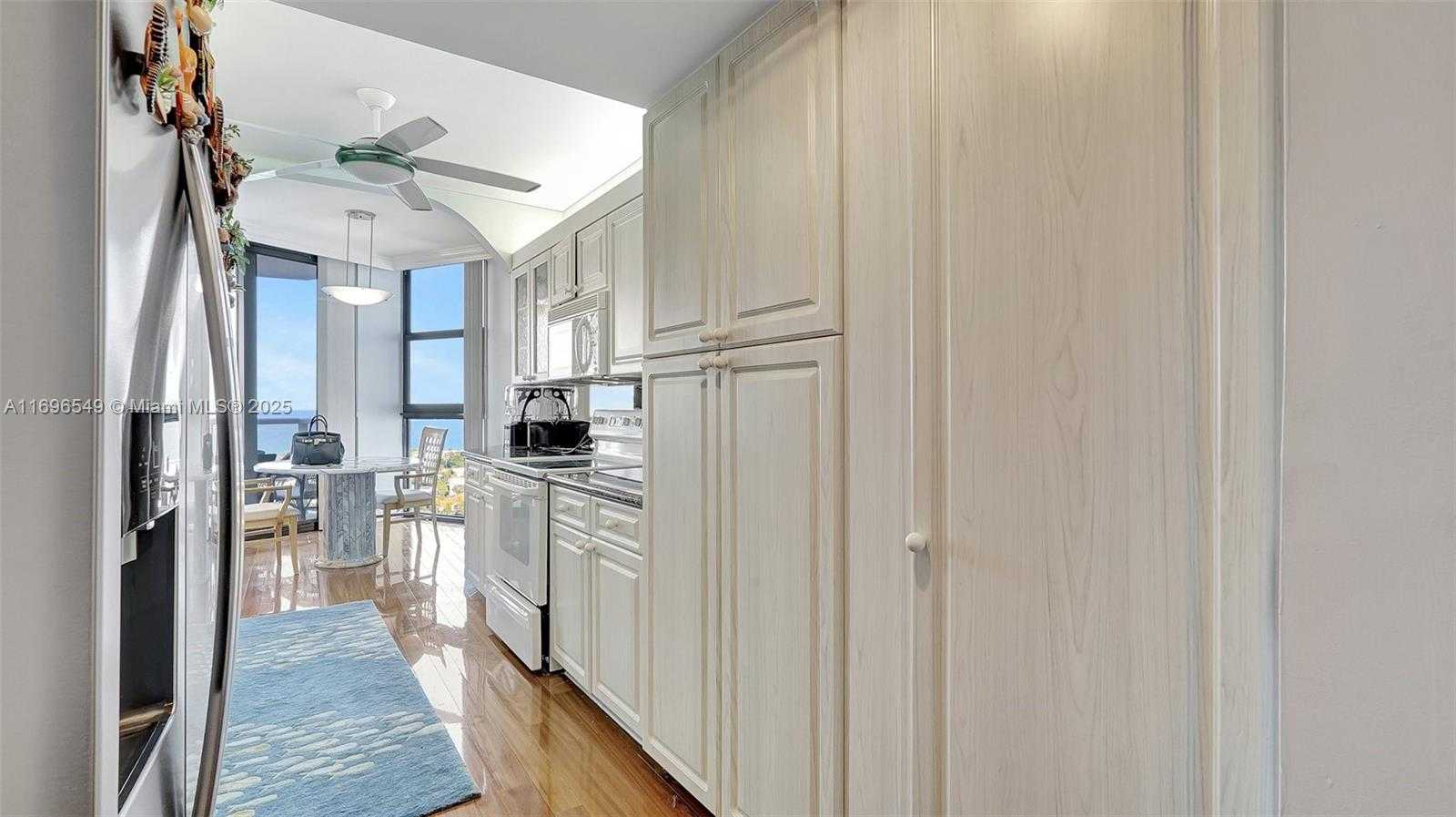 Small Image of 20281 EAST COUNTRY CLUB DR #1904, Aventura Number 12