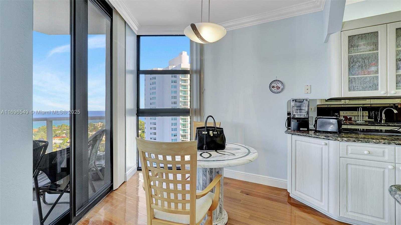 Small Image of 20281 EAST COUNTRY CLUB DR #1904, Aventura Number 17
