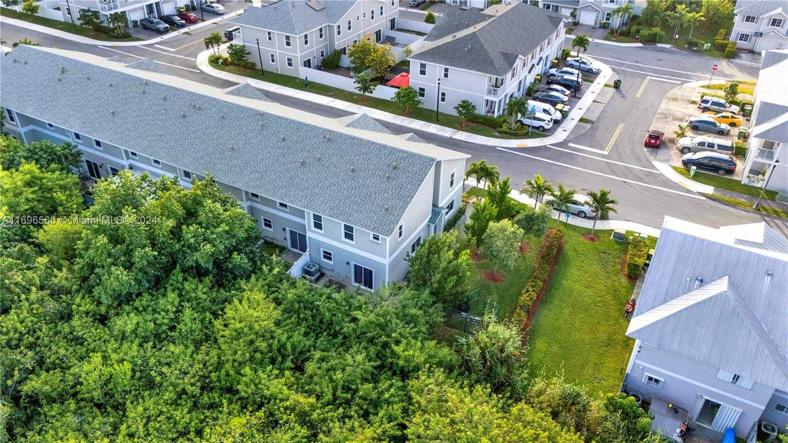 Small Image of 1707 SOUTH EAST 9TH TER, Homestead Number 34