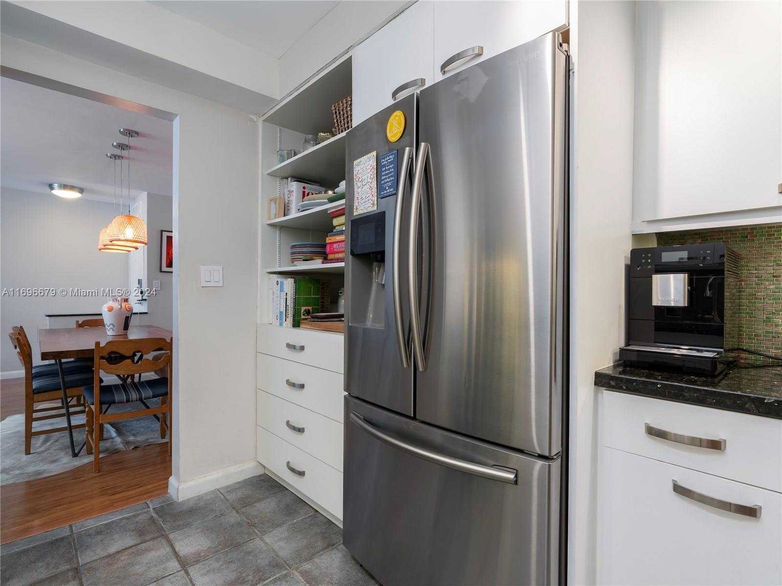 Small Image of 11 ISLAND AVE #1007, Miami Beach Number 8