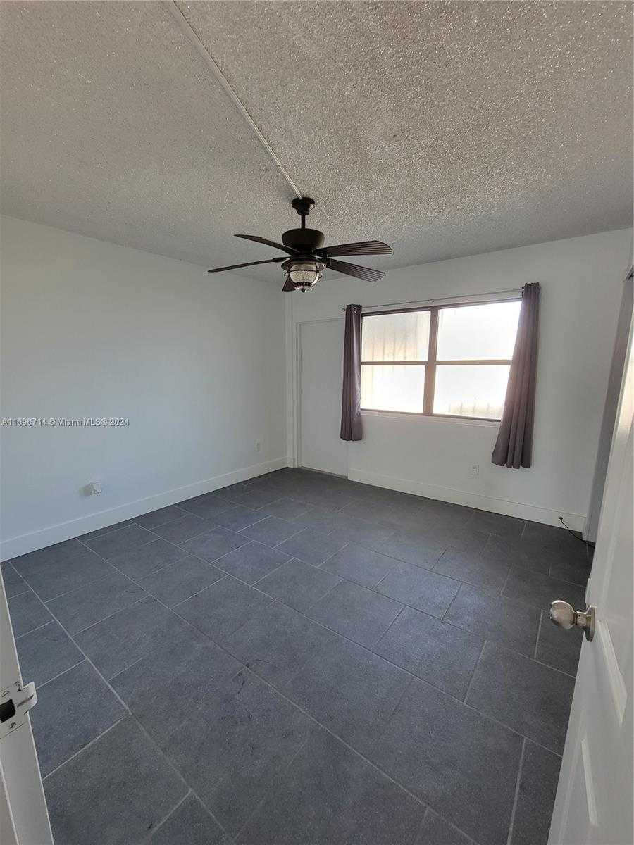 Small Image of 1100 ALTON RD #2E, Miami Beach Number 12