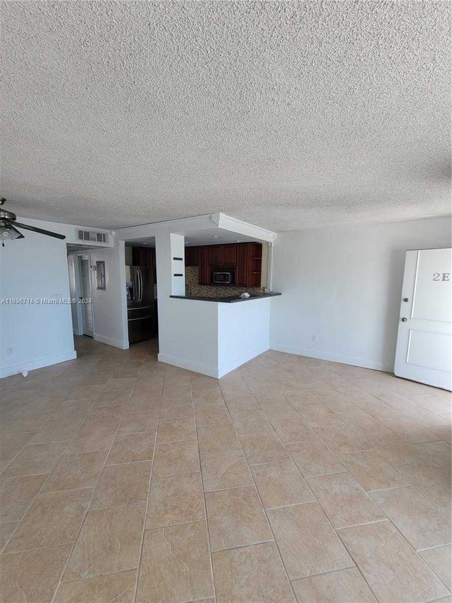 Small Image of 1100 ALTON RD #2E, Miami Beach Number 4