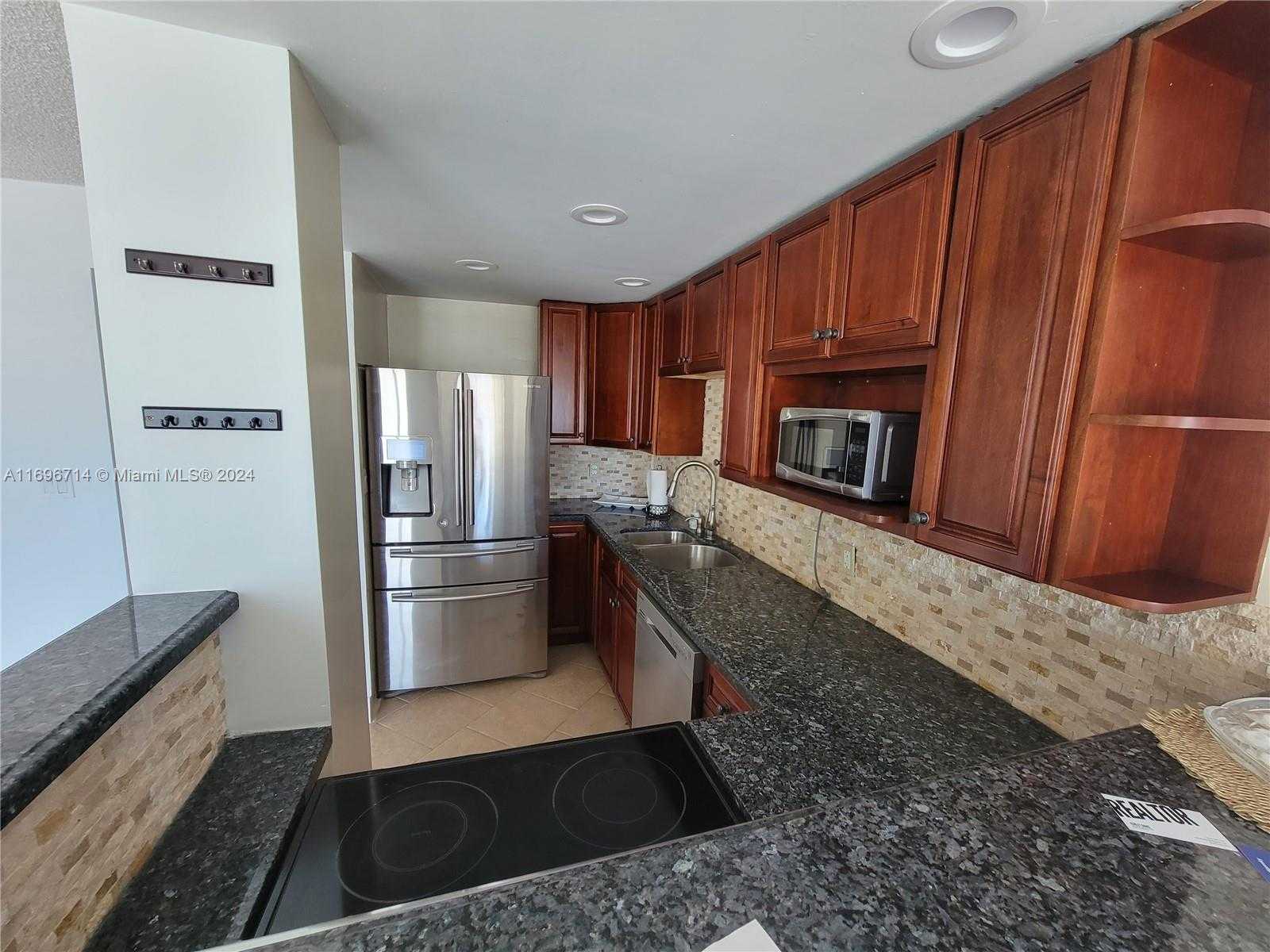 Small Image of 1100 ALTON RD #2E, Miami Beach Number 7