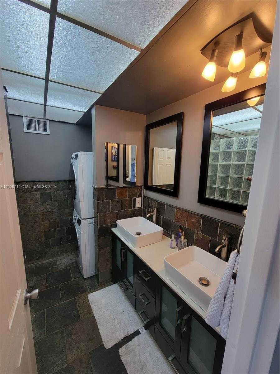 Small Image of 1100 ALTON RD #2E, Miami Beach Number 8