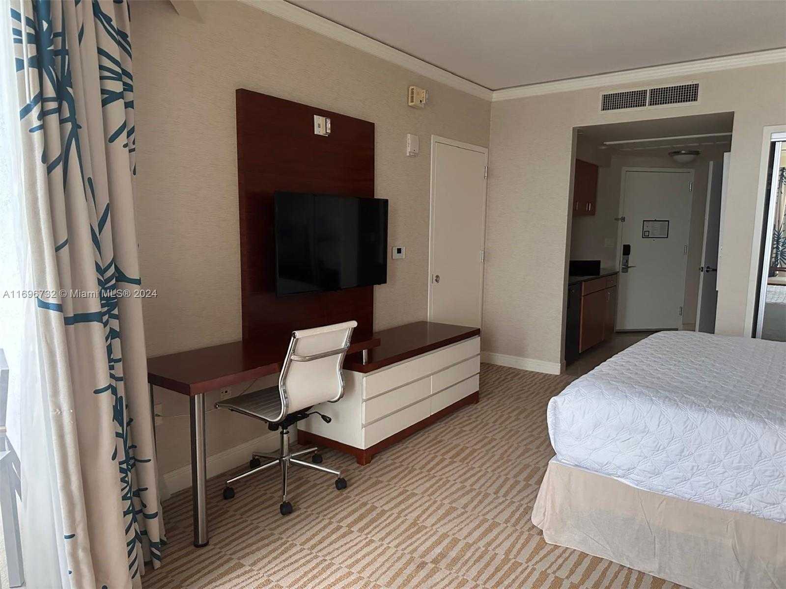 Small Image of 18001 COLLINS AVE #1204, Sunny Isles Beach Number 6