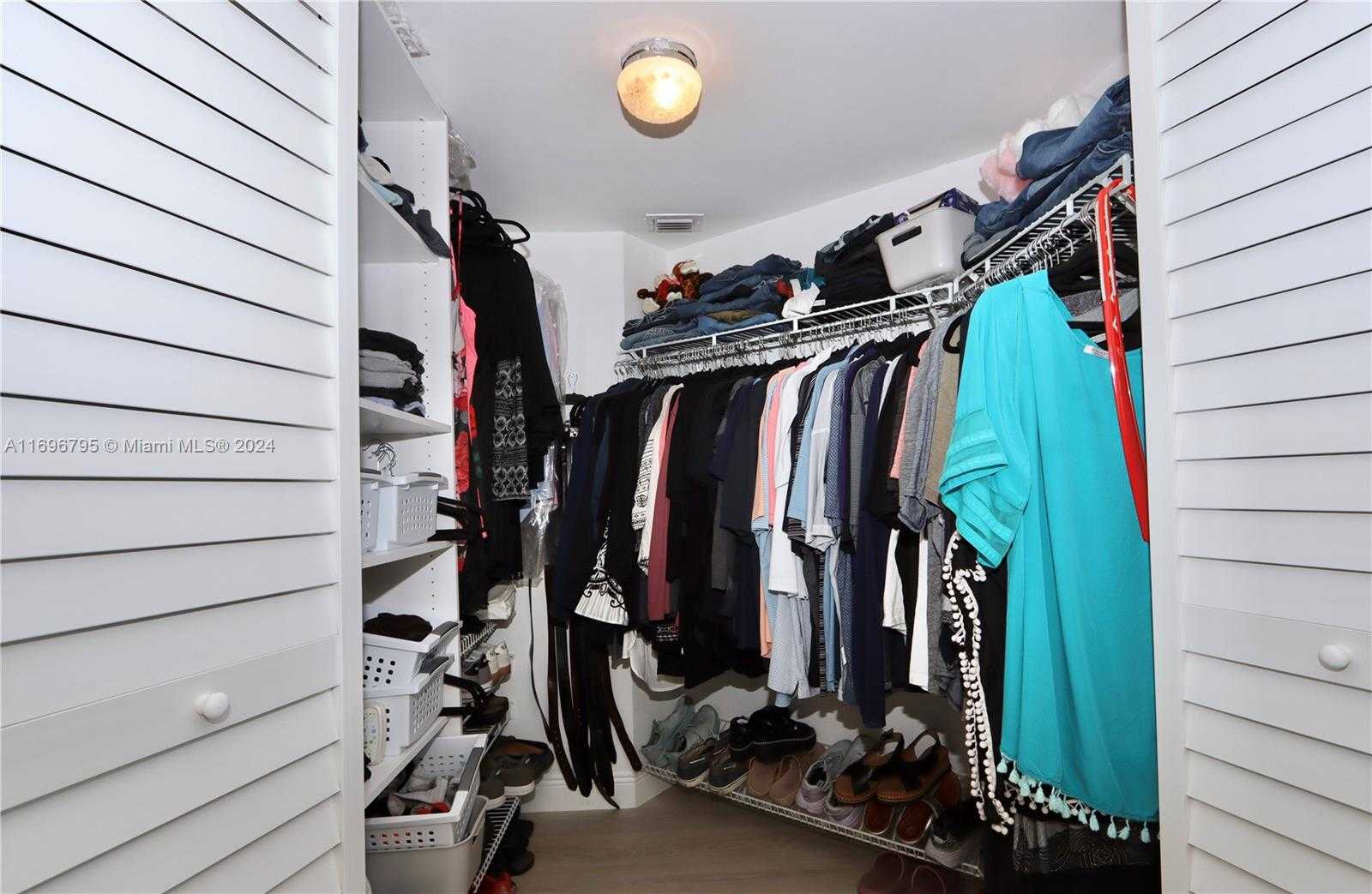 Small Image of 3530 MYSTIC POINTE DR #3008, Aventura Number 16