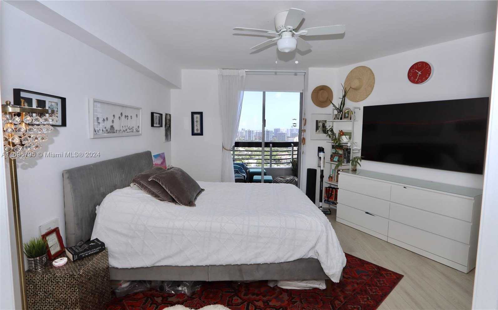 Small Image of 3530 MYSTIC POINTE DR #3008, Aventura Number 17