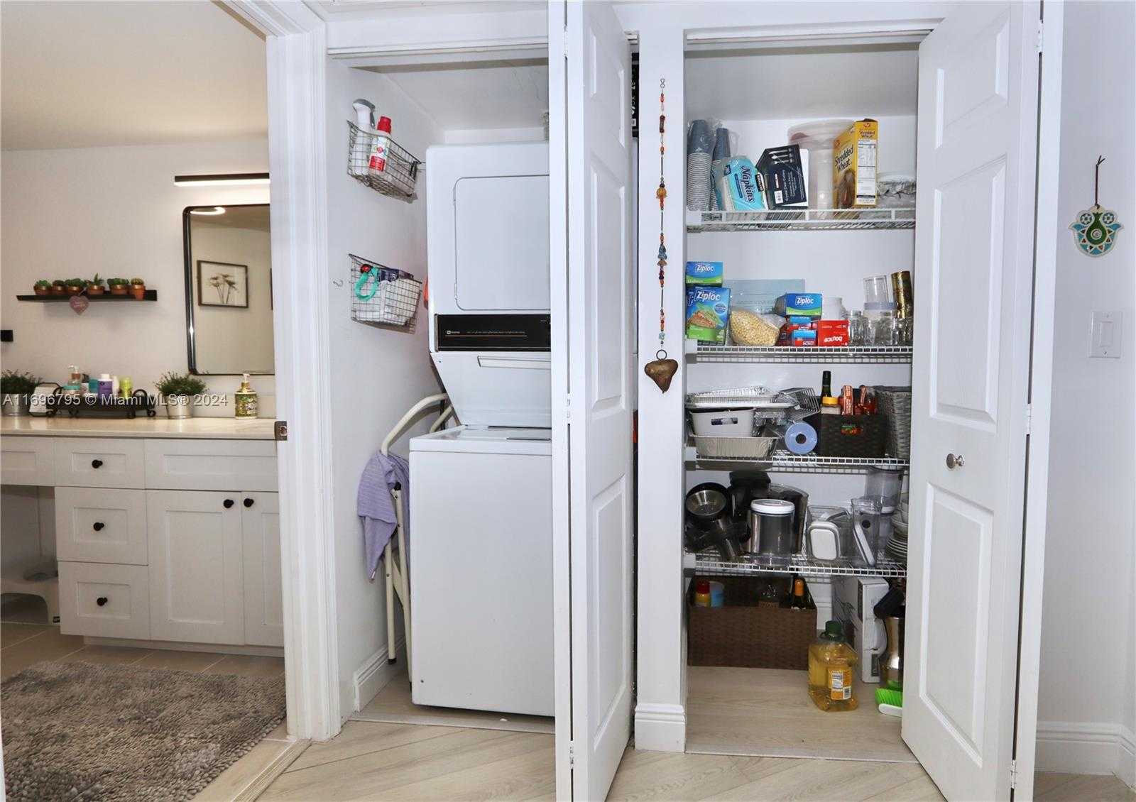 Small Image of 3530 MYSTIC POINTE DR #3008, Aventura Number 20