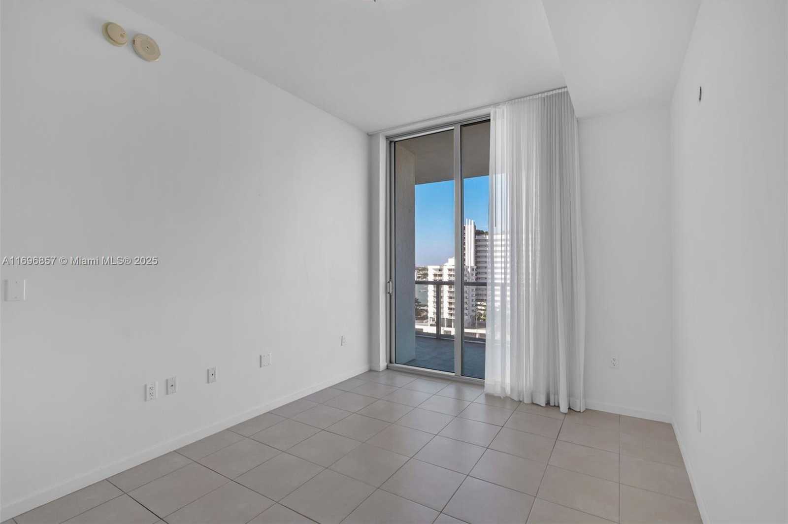Small Image of 7930 EAST DR #1107, North Bay Village Number 13