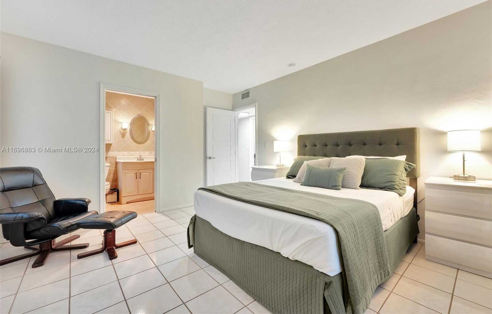 Small Image of 221 SOUTH EAST 9TH AVE #102, Pompano Beach Number 10