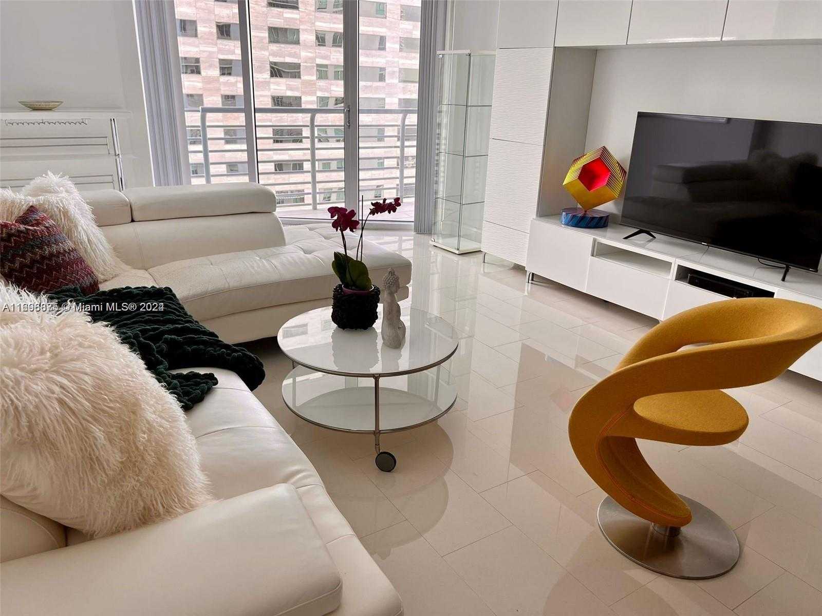 Small Image of 335 SOUTH BISCAYNE BLVD #2202, Miami Number 2