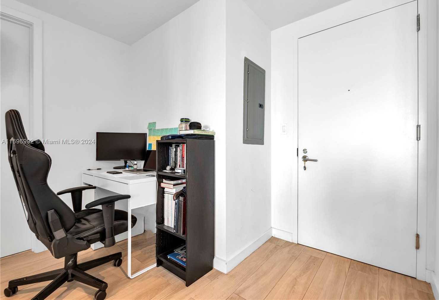 Small Image of 1300 SOUTH MIAMI AVE #3704, Miami Number 18