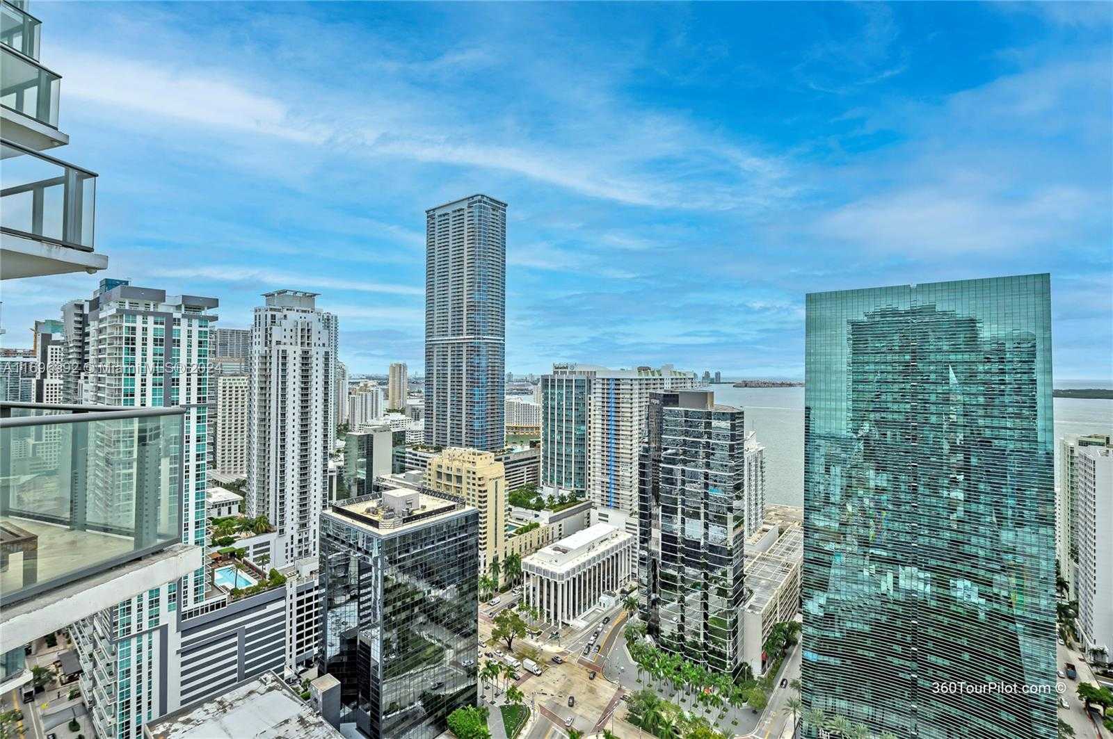 Small Image of 1300 SOUTH MIAMI AVE #3704, Miami Number 31