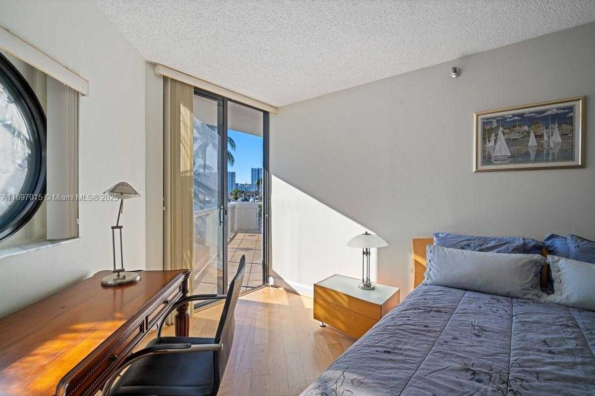 Small Image of 3610 YACHT CLUB DR #208, Aventura Number 17