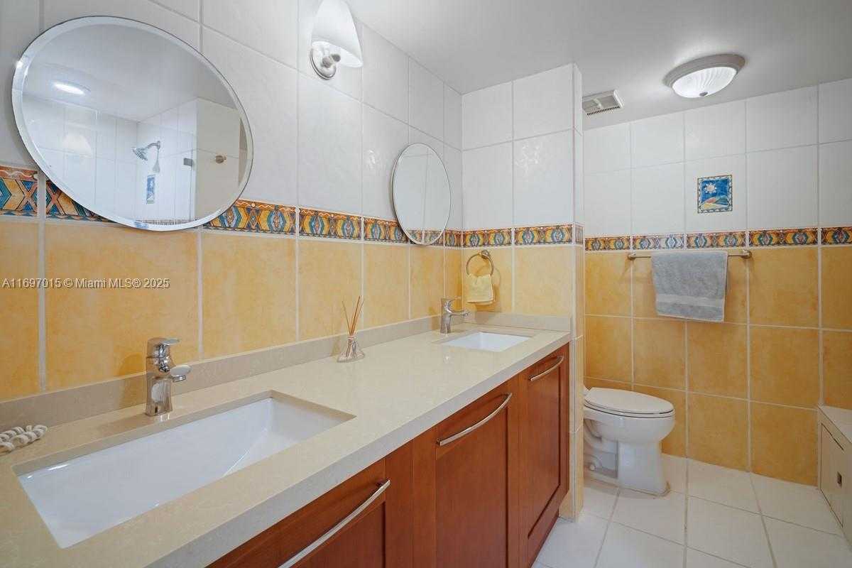 Small Image of 3610 YACHT CLUB DR #208, Aventura Number 19