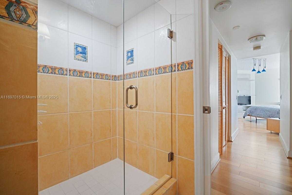 Small Image of 3610 YACHT CLUB DR #208, Aventura Number 21