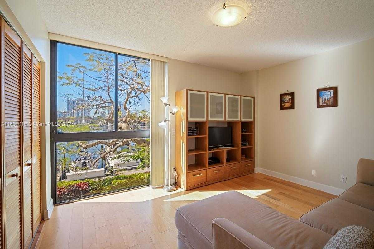 Small Image of 3610 YACHT CLUB DR #208, Aventura Number 22