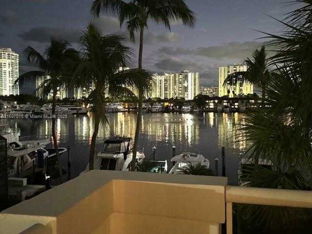 Small Image of 3610 YACHT CLUB DR #208, Aventura Number 33