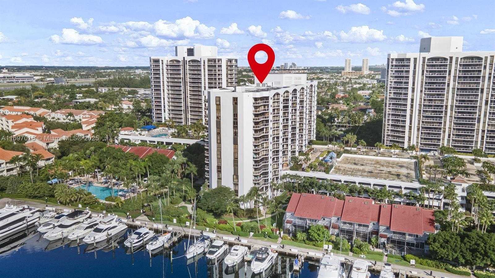 Small Image of 3610 YACHT CLUB DR #208, Aventura Number 36