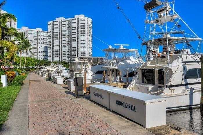 Small Image of 3610 YACHT CLUB DR #208, Aventura Number 47
