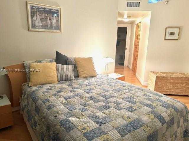 Small Image of 3610 YACHT CLUB DR #208, Aventura Number 52