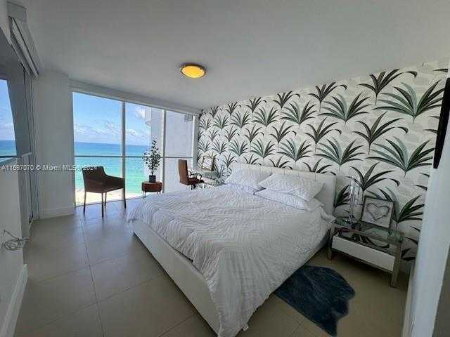 Small Image of 6301 COLLINS AVE #1608, Miami Beach Number 10