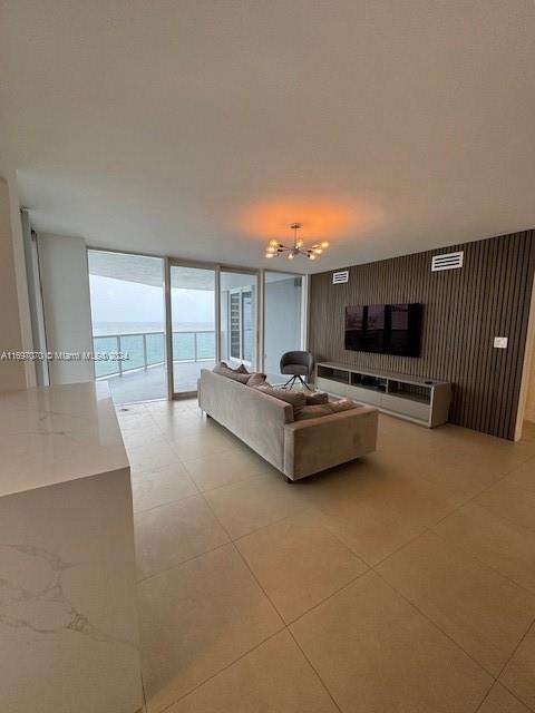Small Image of 6301 COLLINS AVE #1608, Miami Beach Number 5