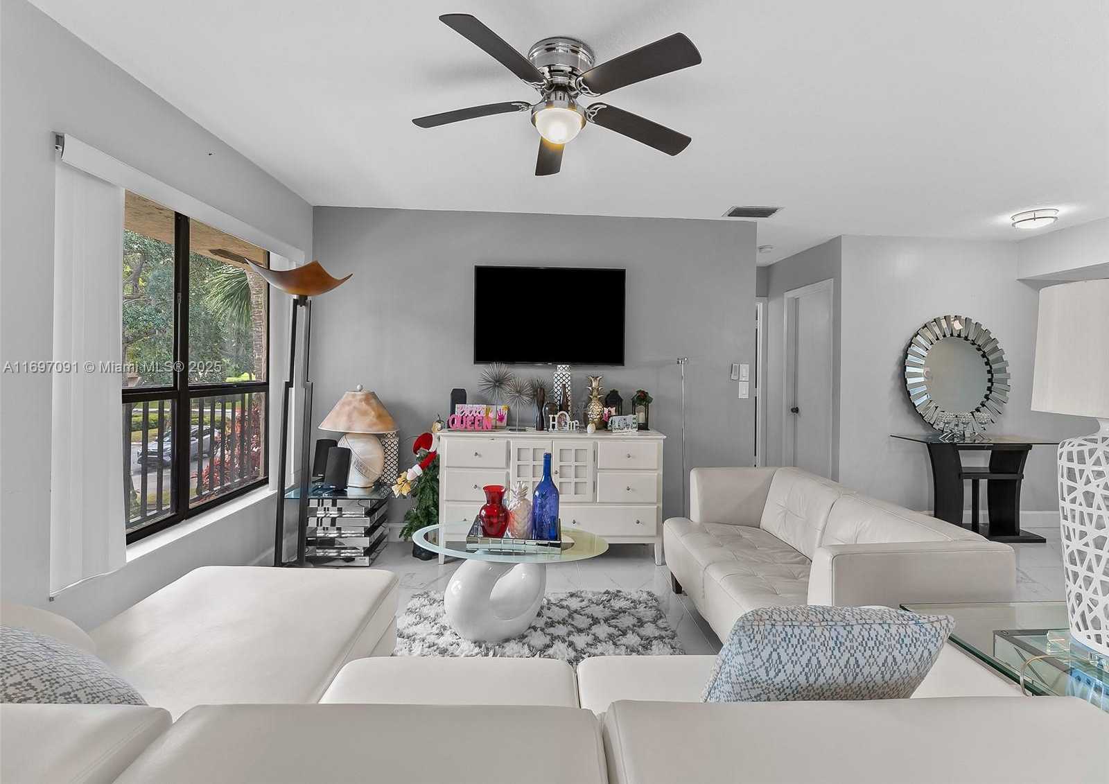 Small Image of 2783 SOUTH CARAMBOLA CIR S #1955, Coconut Creek Number 12