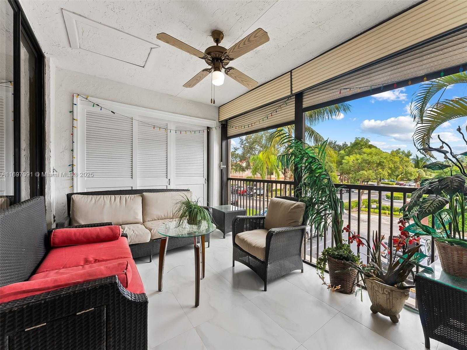 Small Image of 2783 SOUTH CARAMBOLA CIR S #1955, Coconut Creek Number 23