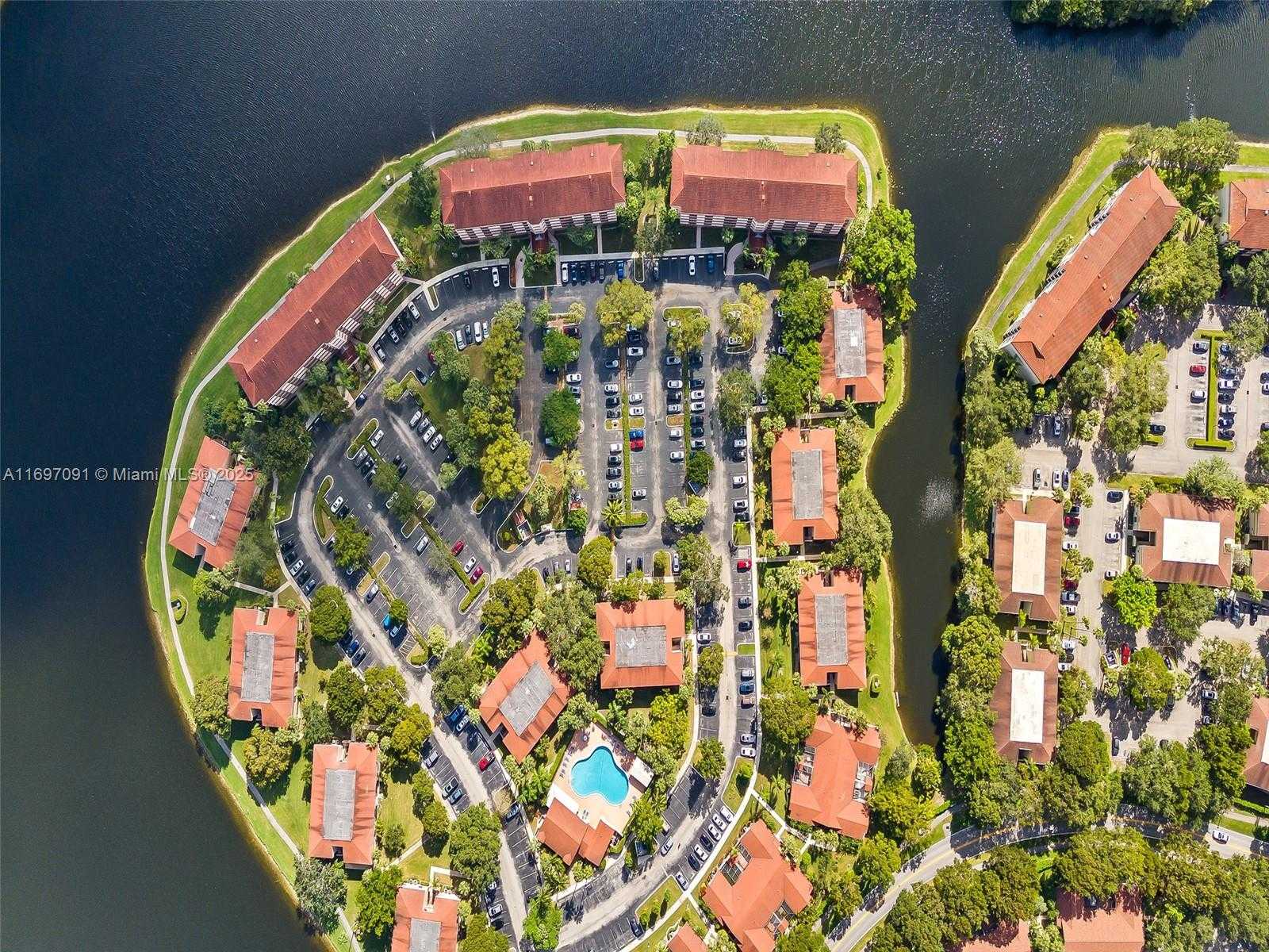 Small Image of 2783 SOUTH CARAMBOLA CIR S #1955, Coconut Creek Number 30