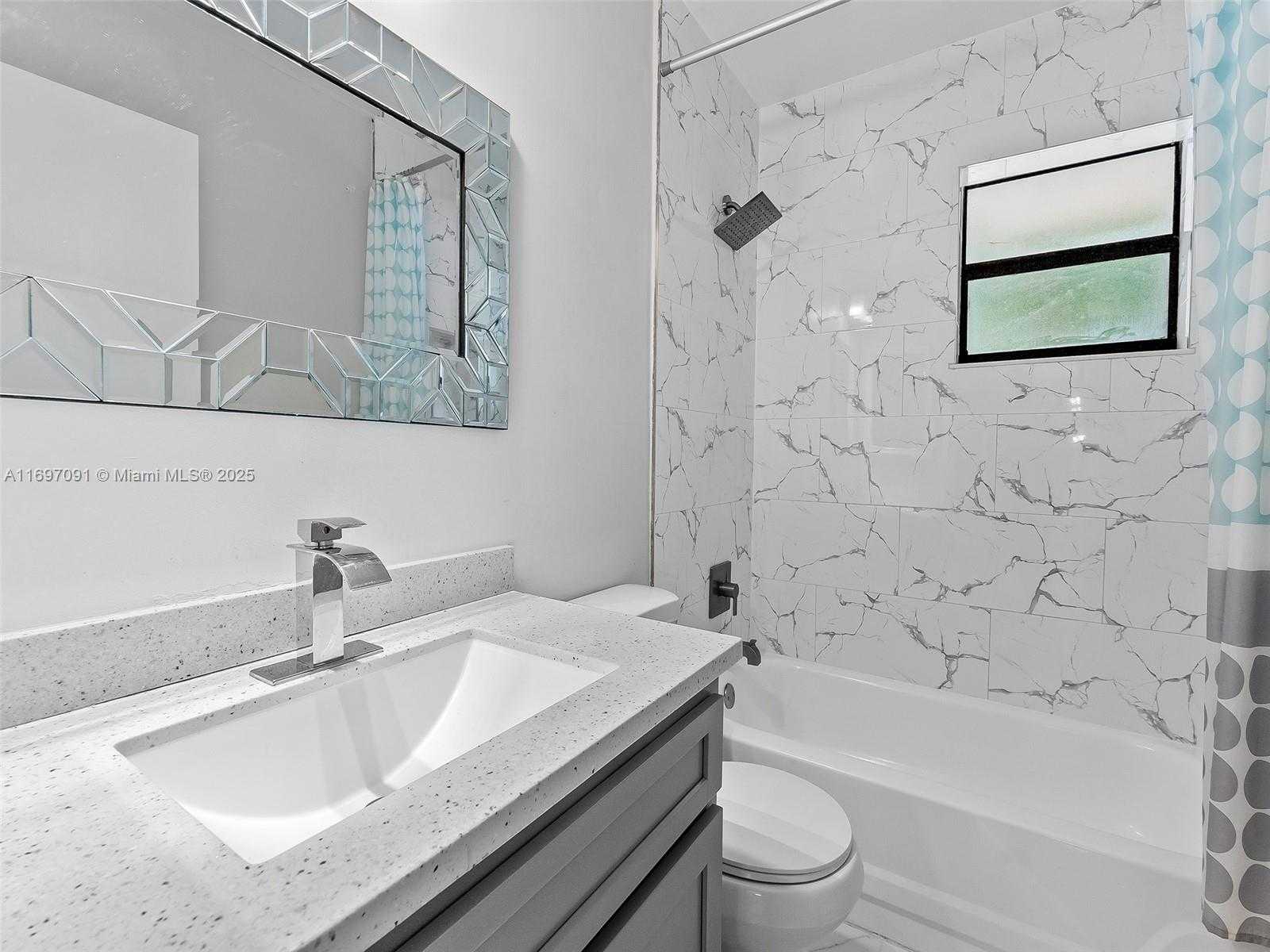 Small Image of 2783 SOUTH CARAMBOLA CIR S #1955, Coconut Creek Number 4