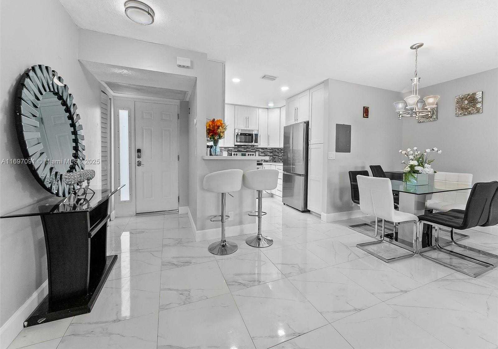 Small Image of 2783 SOUTH CARAMBOLA CIR S #1955, Coconut Creek Number 6
