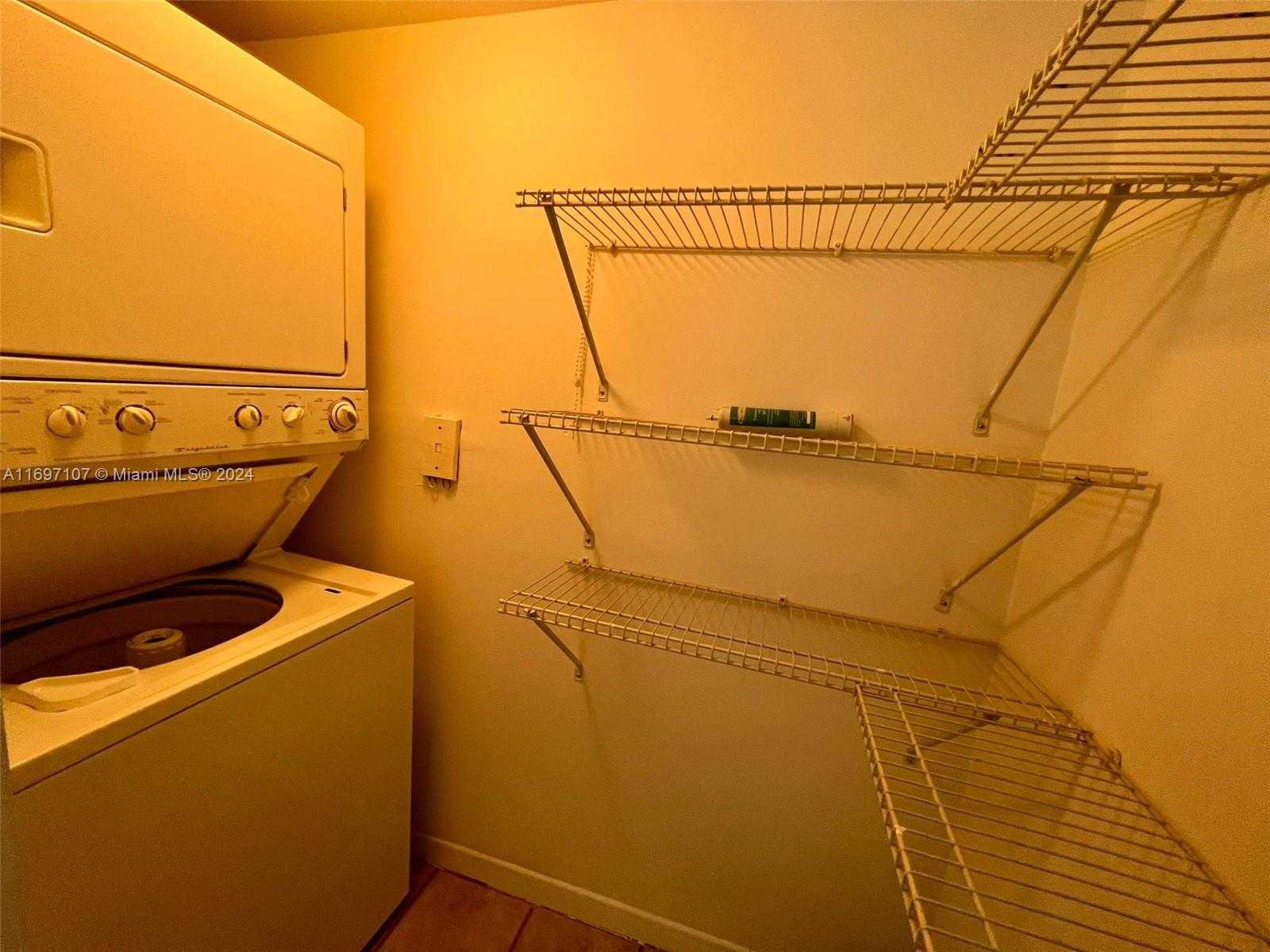 Small Image of 650 WEST AVE #2509, Miami Beach Number 12