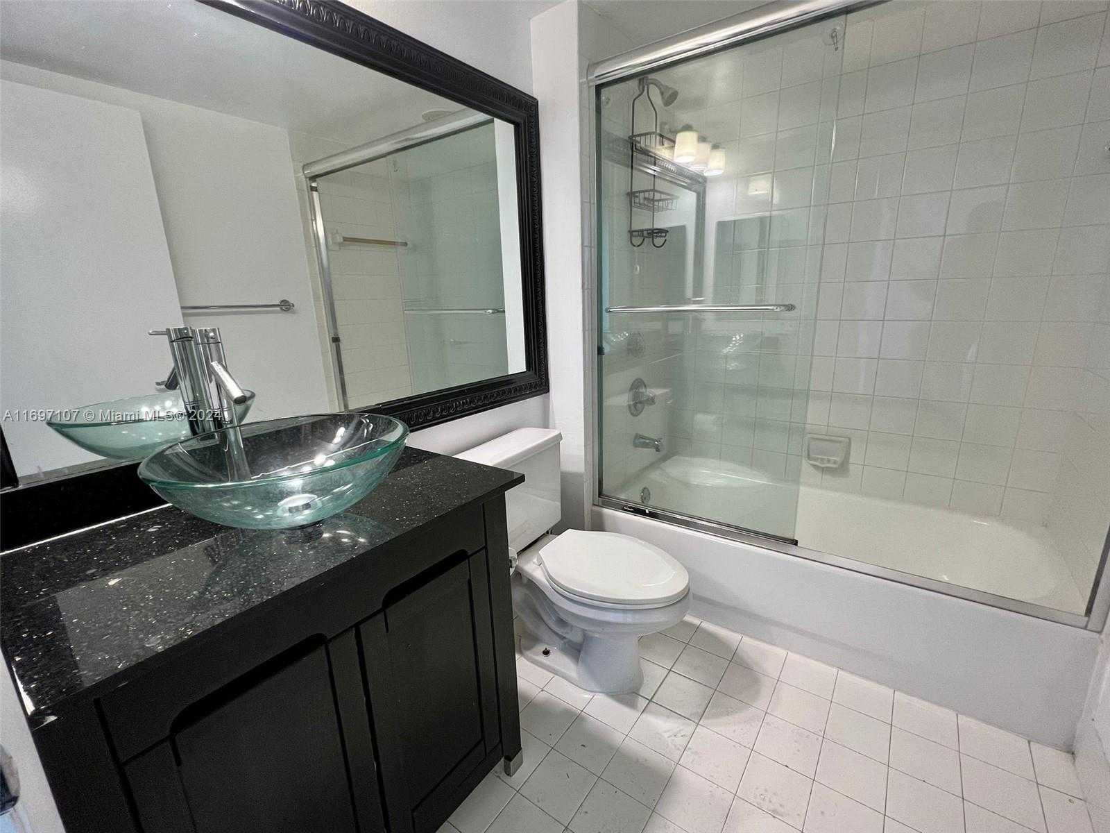 Small Image of 650 WEST AVE #2509, Miami Beach Number 7
