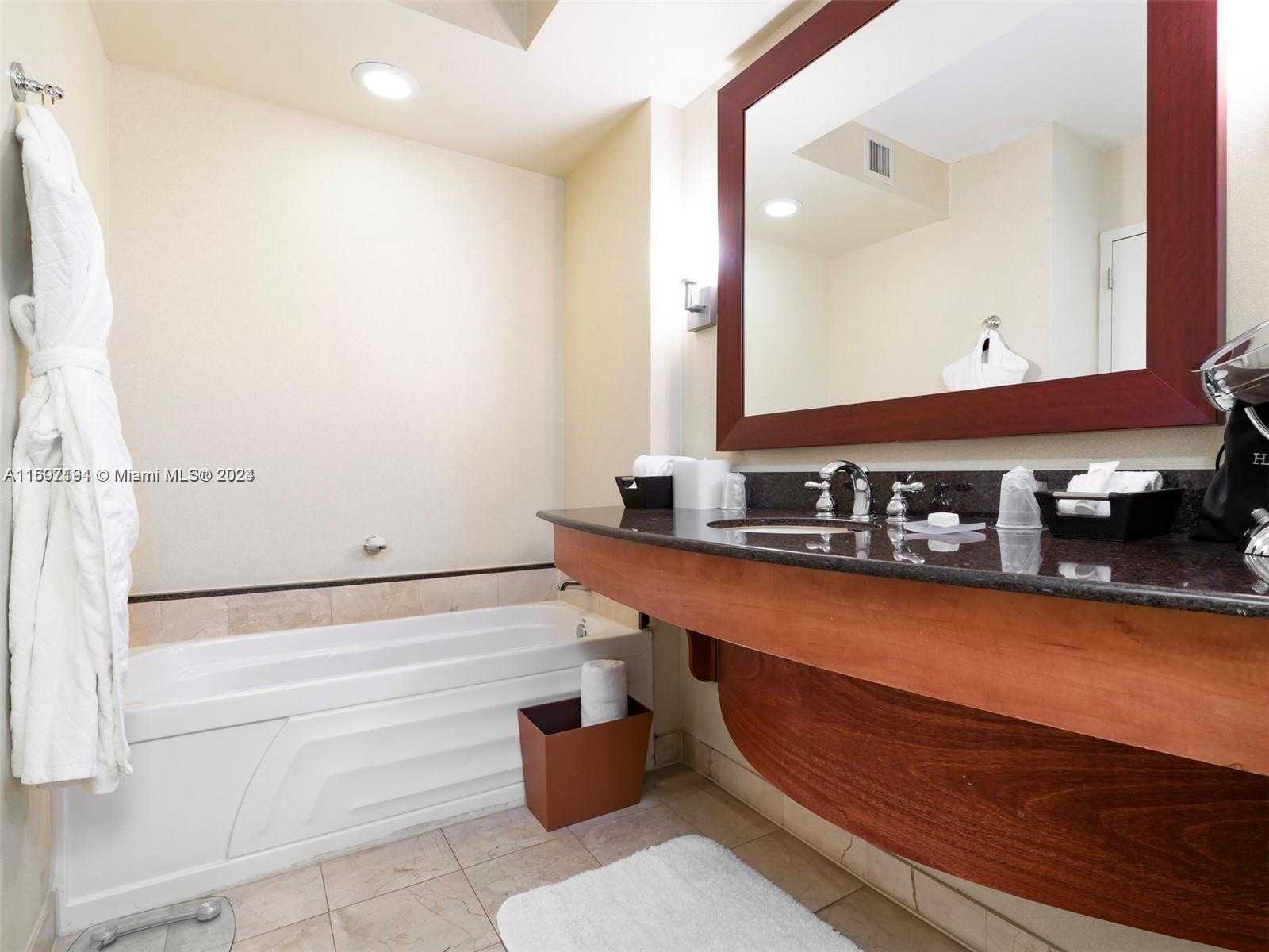 Small Image of 18001 COLLINS AVE #1401, Sunny Isles Beach Number 6