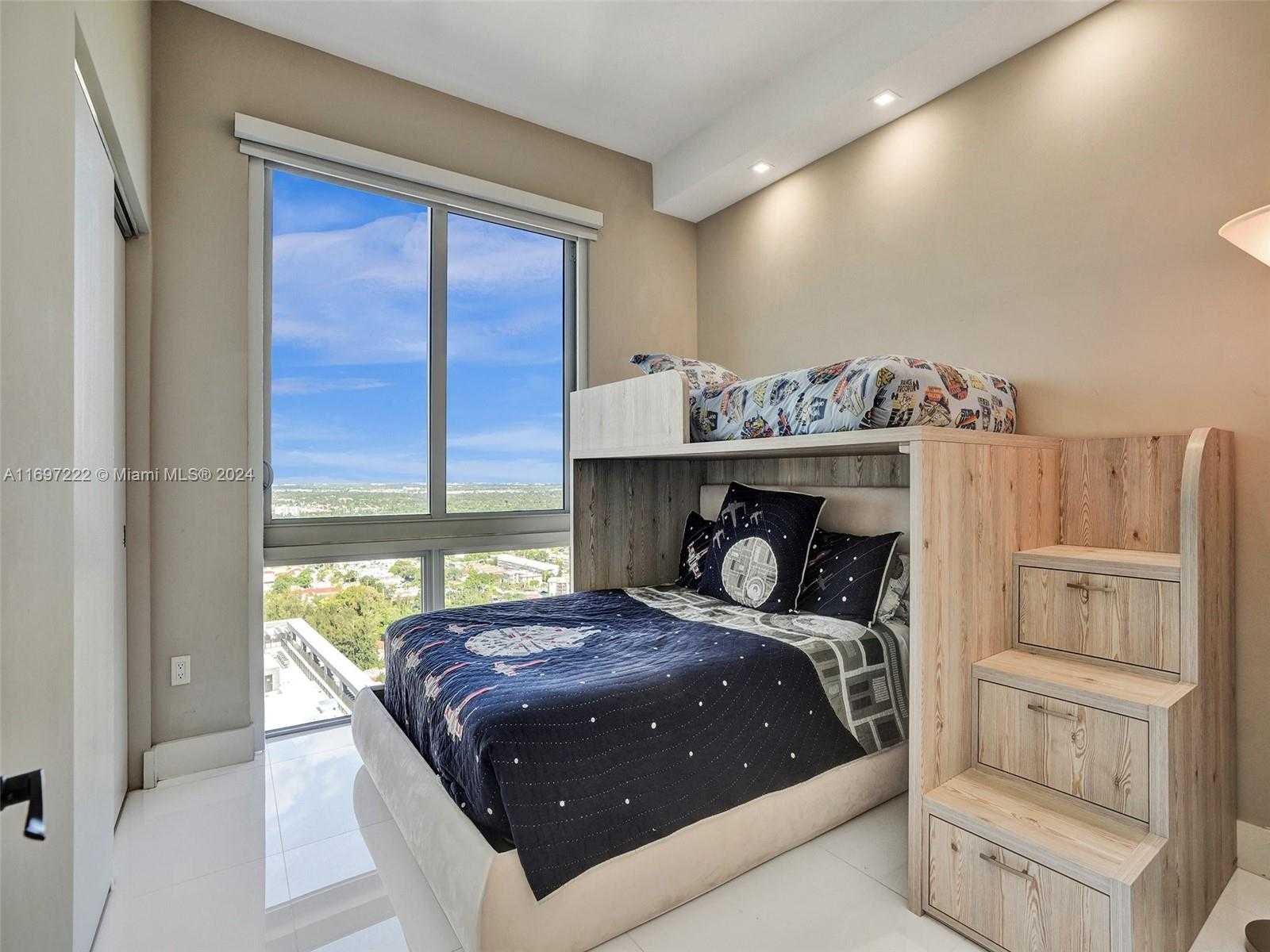 Small Image of 16385 BISCAYNE BLVD #3201/LPH01, North Miami Beach Number 17