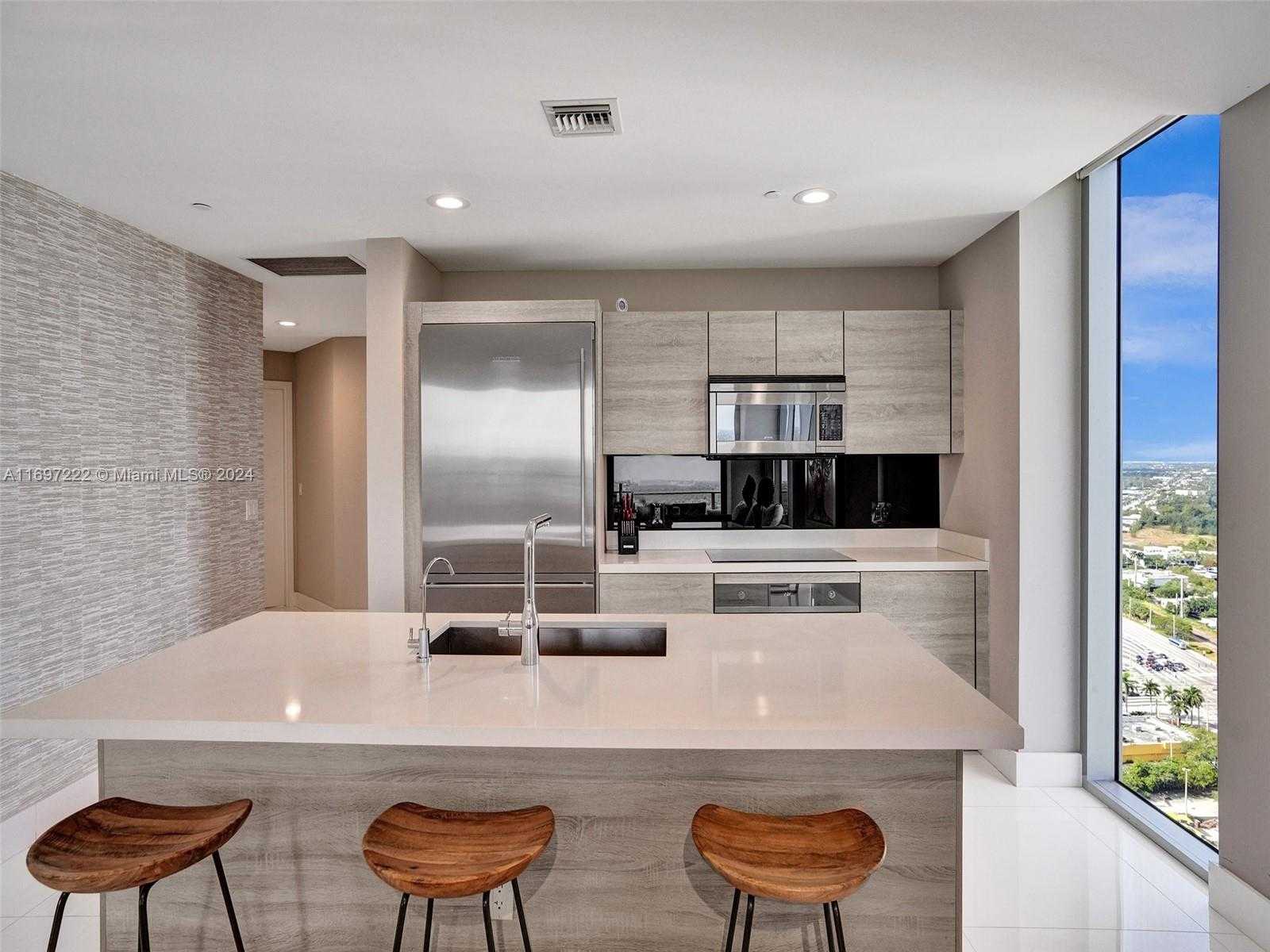Small Image of 16385 BISCAYNE BLVD #3201/LPH01, North Miami Beach Number 22