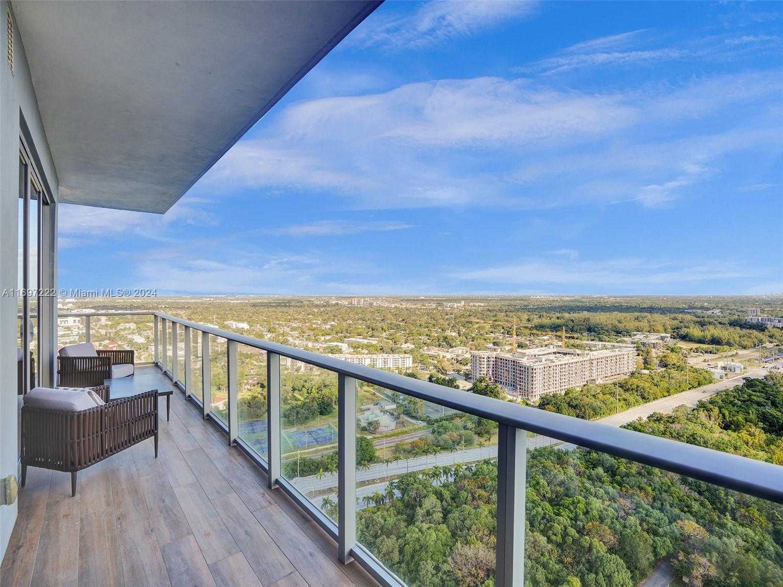 Small Image of 16385 BISCAYNE BLVD #3201/LPH01, North Miami Beach Number 24